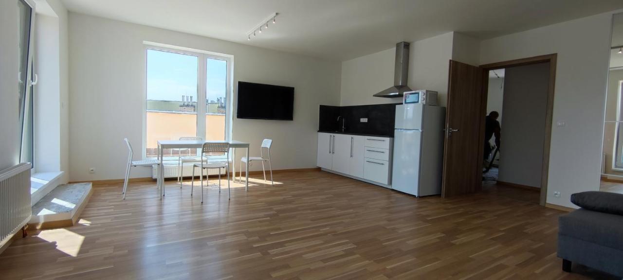 Penthouse # 81 With Panoramic City View In Elite Rezidence With Free Parking 布拉格 外观 照片