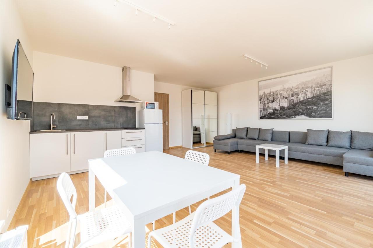 Penthouse # 81 With Panoramic City View In Elite Rezidence With Free Parking 布拉格 外观 照片