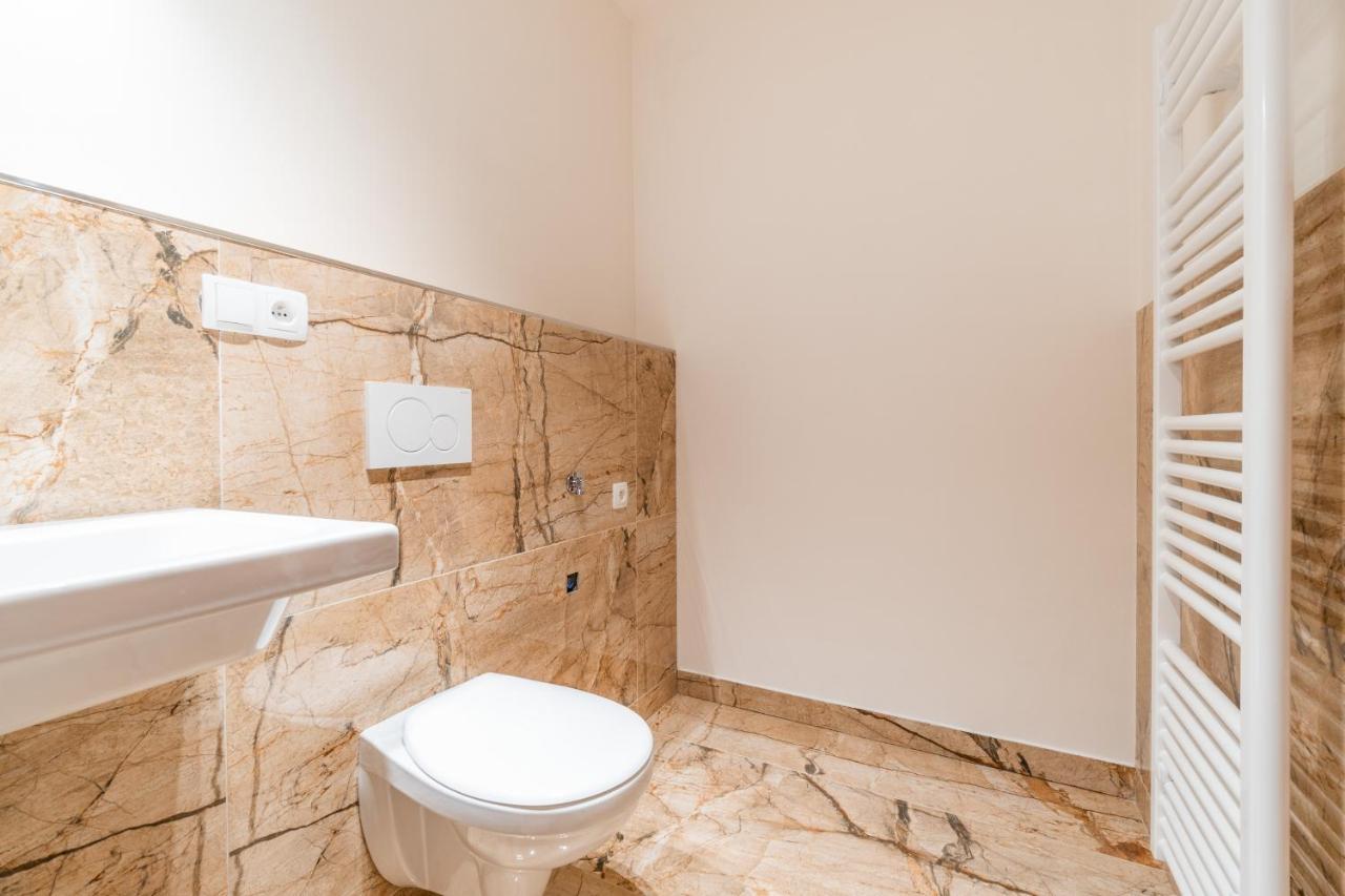 Penthouse # 81 With Panoramic City View In Elite Rezidence With Free Parking 布拉格 外观 照片