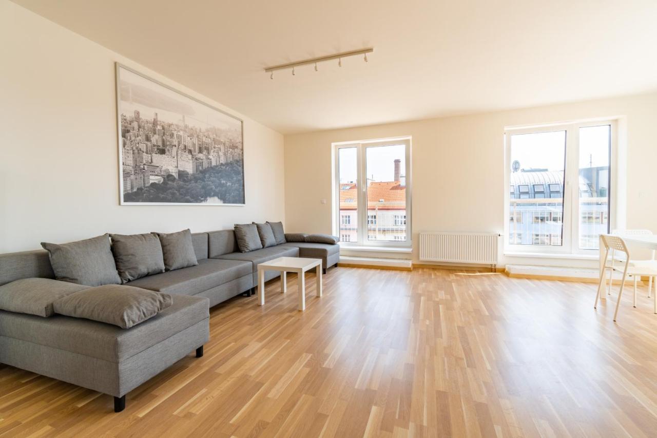 Penthouse # 81 With Panoramic City View In Elite Rezidence With Free Parking 布拉格 外观 照片
